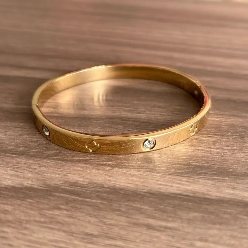 Diamond bangle Q466 - Picture 2 of 5